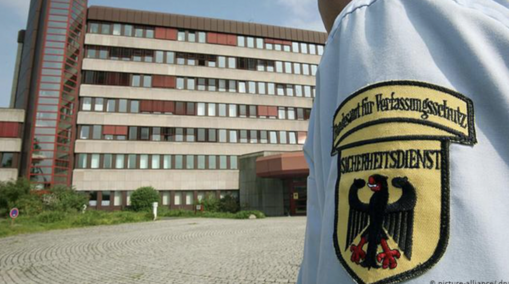 Deutsche Spione überwachen nun die Anti-Lockdown-Aktivisten wegen Verdachts auf Aufruhr